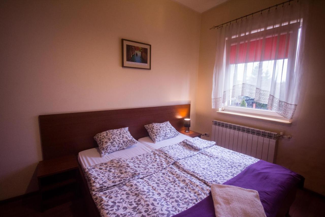 Hostel Soleil Kutno Buitenkant foto